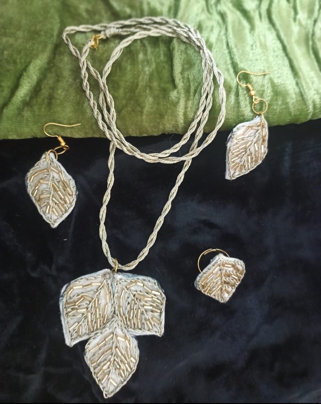 Golden Leaf Pendent Set