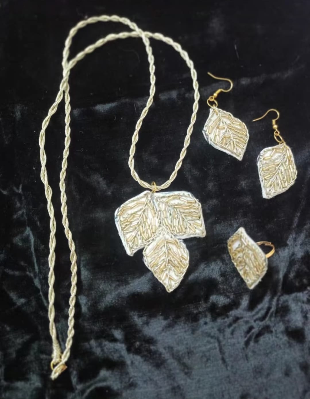 Golden Leaf Pendent Set
