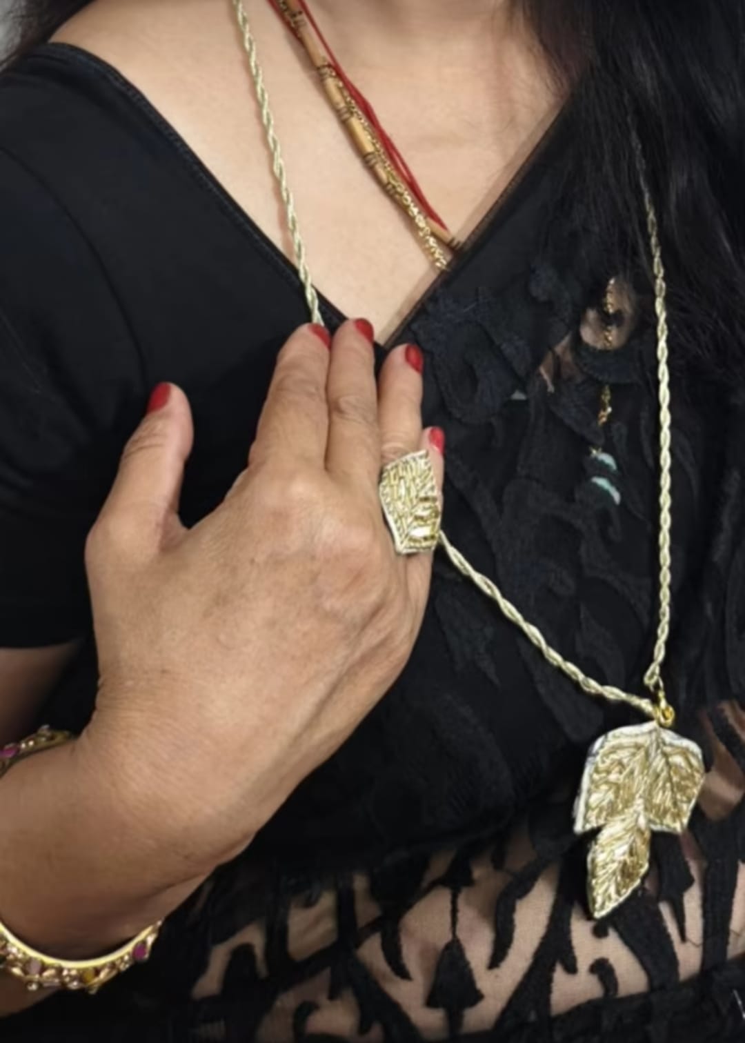 Golden Leaf Pendent Set